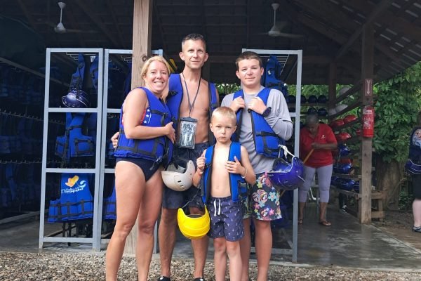 a5612940-d11c-4f9a-b6fd-56afd68c8e9e